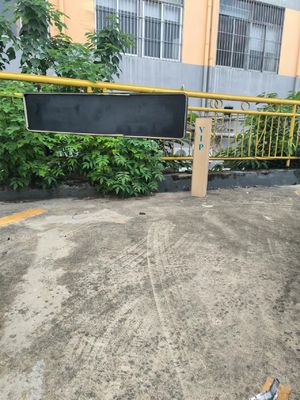 DC 24V puerta de barrera de estacionamiento a prueba de agua con 5 millones de vida útil